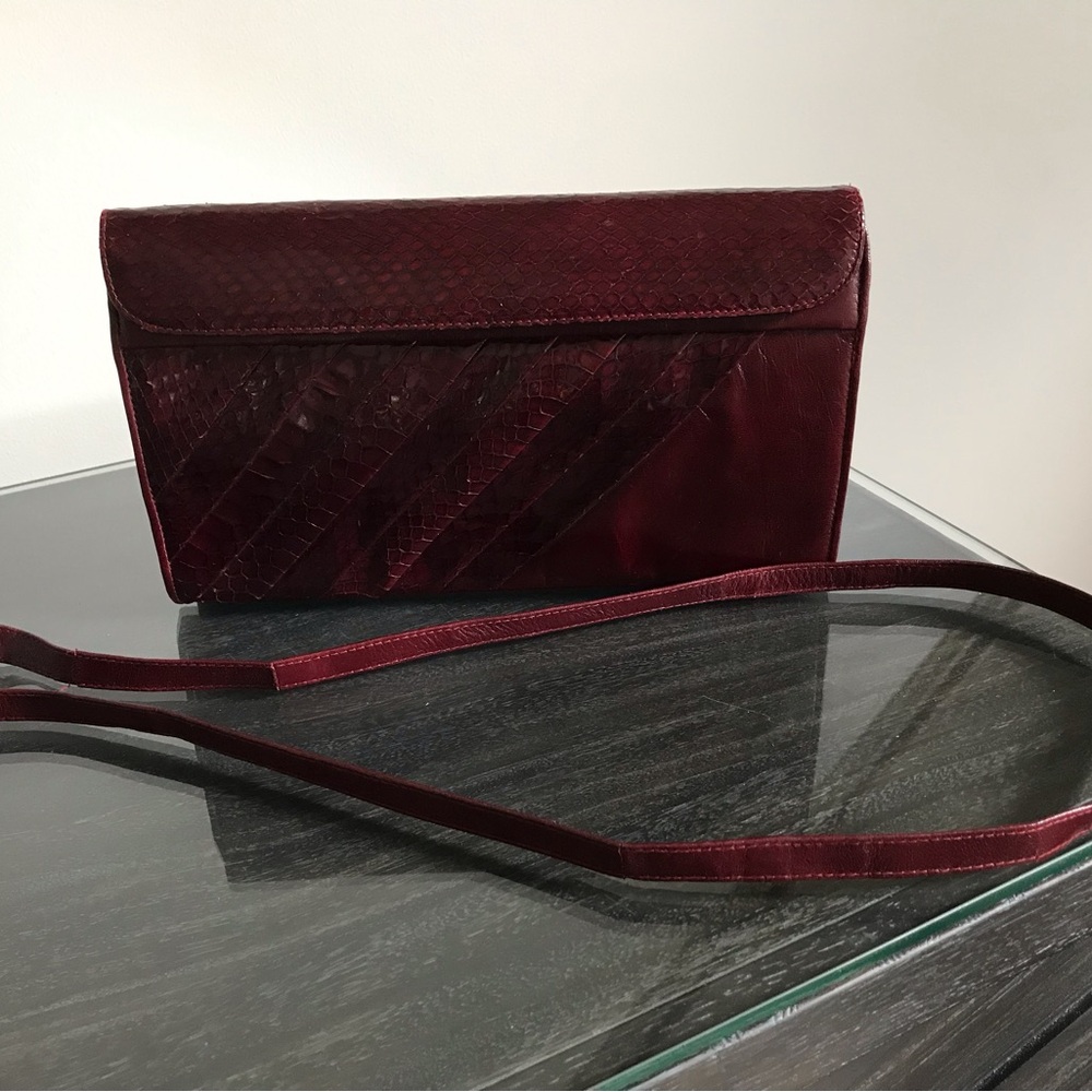 Il Punto Rosso Burgundy Leather Bag